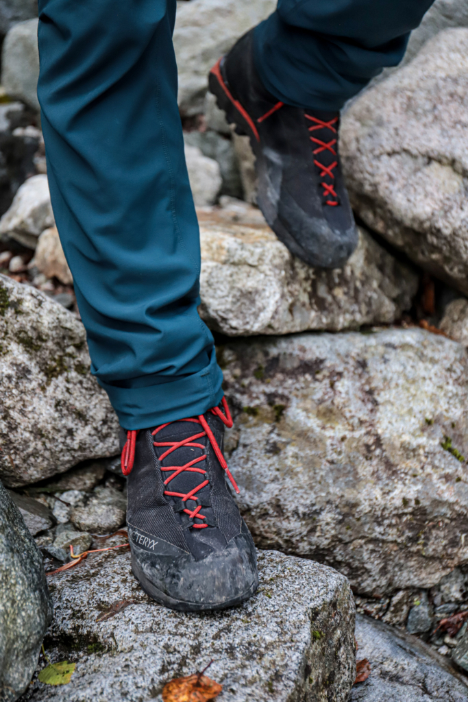 アウトドア 登山用品 レビュー】山岳ガイドおすすめの登山靴 「Arc'teryx Acrux LT GTX 